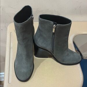 NEW Marc Fisher Mena Suede Leather Ankle Booties in gray SIZE 7.5